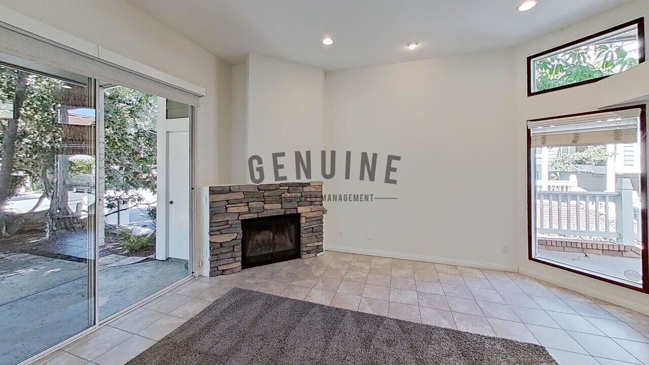3029 Croyden Bay in Costa Mesa, CA - Building Photo