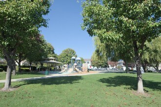 1612 Marina Way in Brentwood, CA - Building Photo - Building Photo