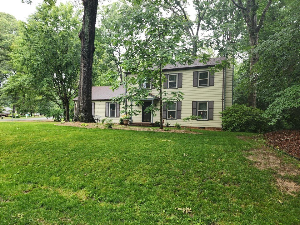 217 Nina Ln in Williamsburg, VA - Building Photo