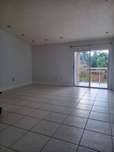 4730 NW 102nd Ave, Unit 201 in Doral, FL - Foto de edificio - Building Photo