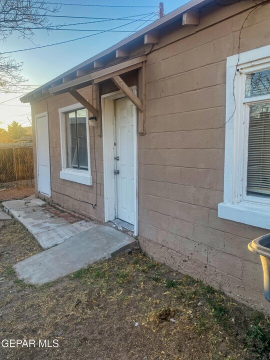 3519 Douglas Ave in El Paso, TX - Building Photo