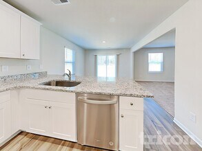 165 Parkers Gate Dr in Youngsville, NC - Building Photo - Building Photo