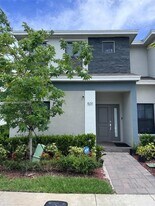 501 NE 1st St in Florida City, FL - Building Photo