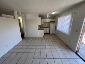 3052 N Alvernon Way in Tucson, AZ - Building Photo