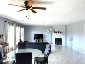 23126 S Waterlake in Richmond, TX - Building Photo - Building Photo