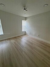 6566 W 2nd Ct in Hialeah, FL - Building Photo - Building Photo