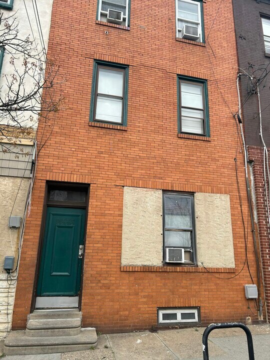 2538 Amber St-Unit -1R in Philadelphia, PA - Building Photo