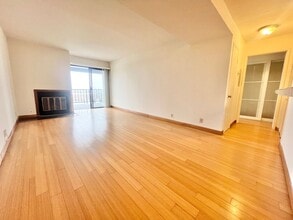2599 Walnut Ave in Signal Hill, CA - Building Photo - Building Photo