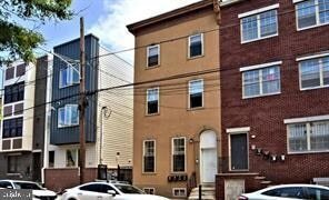 property at 1325 N Franklin St
