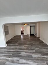 1653 Bayview Dr, Unit 1653 in Hermosa Beach, CA - Foto de edificio - Building Photo