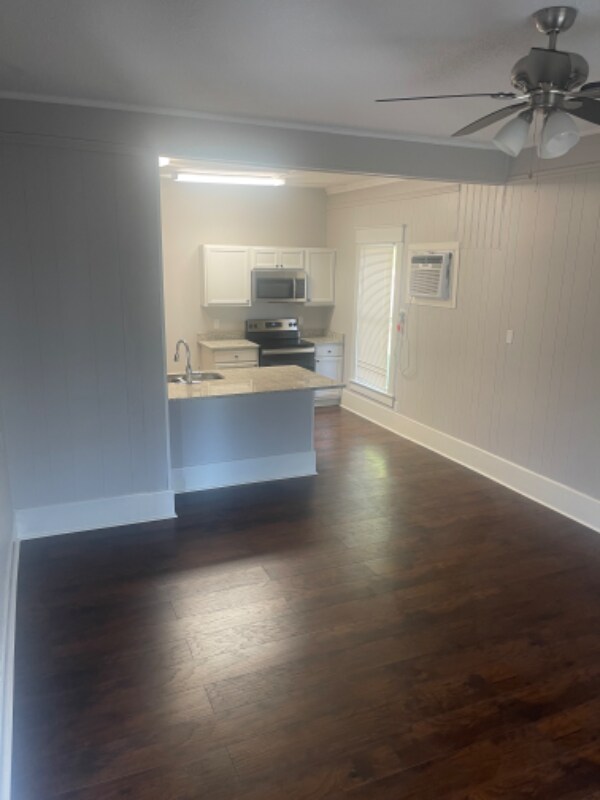 1103 E Moore Ave-Unit -B in Terrell, TX - Building Photo - Building Photo
