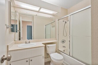 331 Shadow Run Dr in San Jose, CA - Building Photo - Building Photo