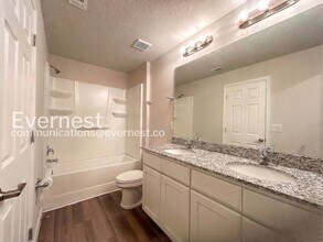 25 Raeland Ln in Palm Coast, FL - Foto de edificio - Building Photo