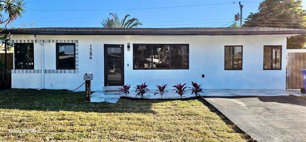 1584 NE 31st St in Pompano Beach, FL - Building Photo