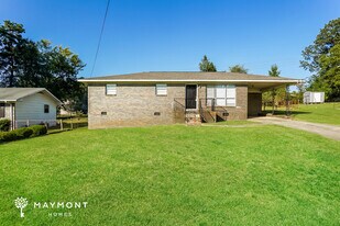 525 Harlem Ave in Hueytown, AL - Building Photo