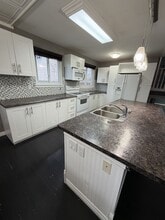 26 Maplestone Ave in Sarnia, ON - Building Photo - Building Photo