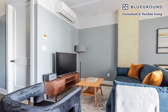 187 Kent Ave in Brooklyn, NY - Building Photo - Building Photo