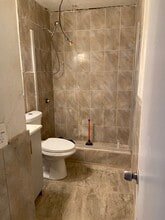 17120 NW 10th Ct in Miami, FL - Foto de edificio - Building Photo