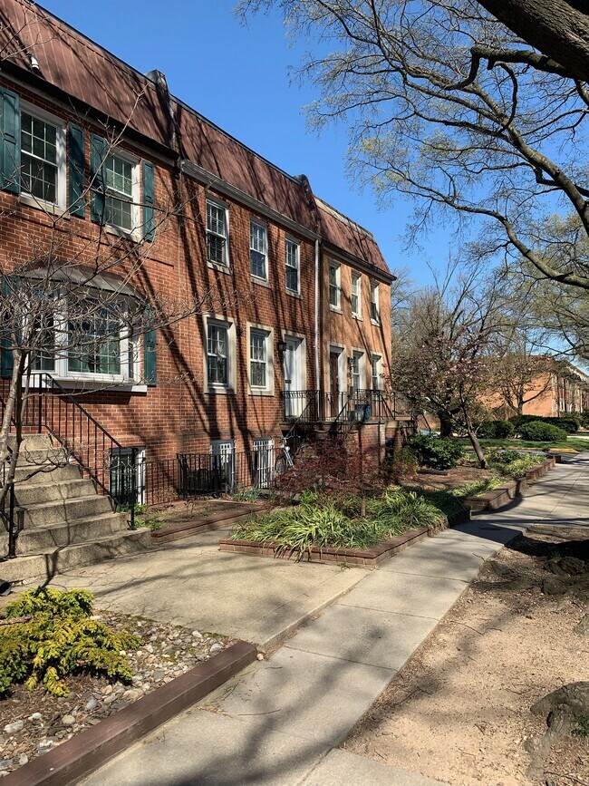 603 G St SW, Unit Basement Furnished APT