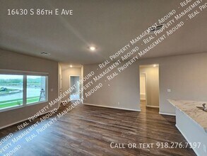16430 S 86th E Ave in Bixby, OK - Building Photo - Building Photo
