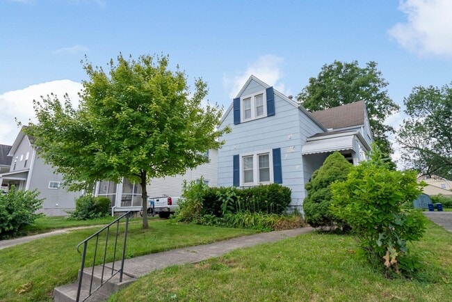 1561 Glenn Ave in Columbus, OH - Building Photo - Building Photo