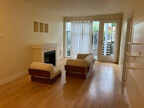 1327 Maple St in Vancouver, BC - Building Photo - Building Photo