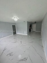 700 NE 139th St in North Miami, FL - Building Photo - Building Photo