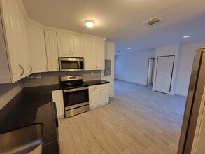 6515 NW 1st Pl in Miami, FL - Building Photo - Building Photo