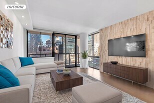 255 E 49th St in New York, NY - Building Photo