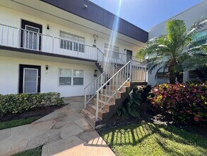 698 Normandy Ln in Delray Beach, FL - Building Photo - Building Photo