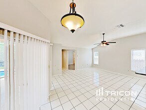 4111 11th Ave E in Bradenton, FL - Building Photo - Building Photo