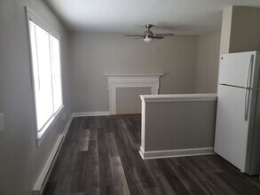 15641 Warwick Blvd in Newport News, VA - Building Photo - Building Photo