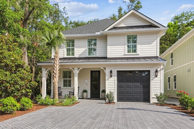 property at 114 Cotter Pin Pl