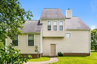 110 Bland Dr in Mount Juliet, TN - Building Photo