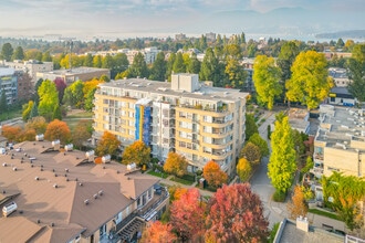 New Yorker in Vancouver, BC - Building Photo - Building Photo