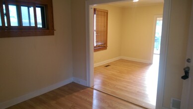 5530 S 32nd Ave in Minneapolis, MN - Building Photo - Building Photo