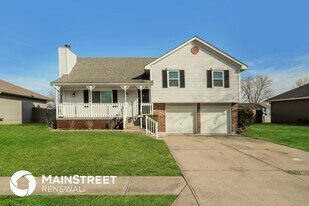 209 SW Cross Creek Dr in Grain Valley, MO - Building Photo