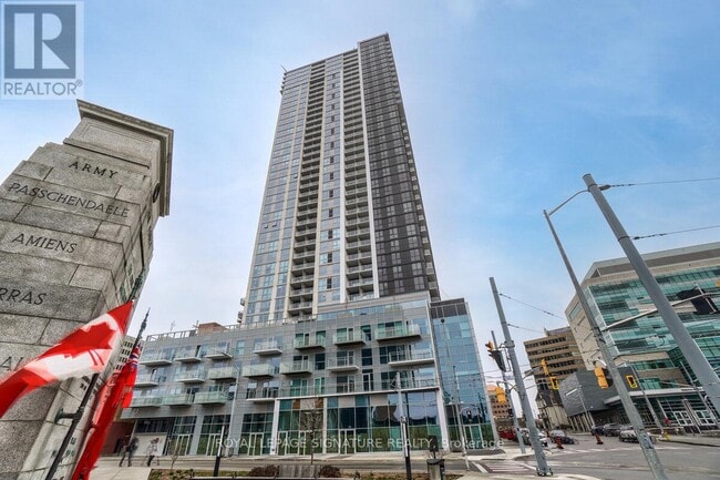 60 Frederick St in Kitchener, ON - Building Photo - Building Photo