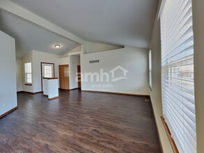 1210 Partridge Dr in Plainfield, IL - Building Photo - Building Photo