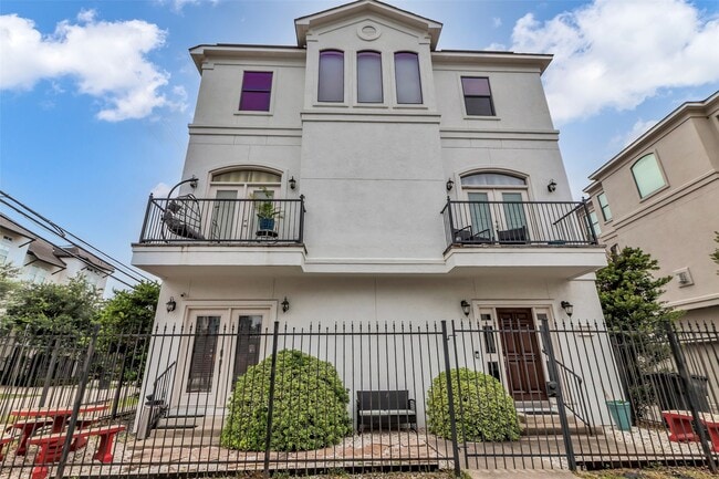 property at 5501 Petty St