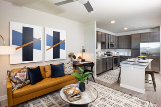 10829 Hammerly Blvd in Houston, TX - Building Photo - Building Photo