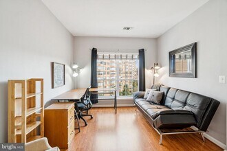 4550 Strutfield Ln in Alexandria, VA - Building Photo - Building Photo