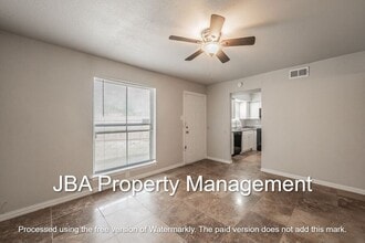 1761 Belshire Ct in Fort Worth, TX - Building Photo - Building Photo