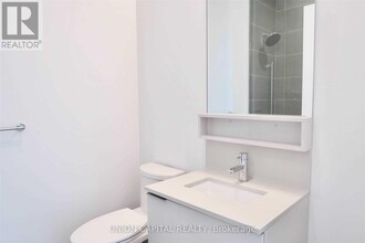 898-5898 Portage Pkwy in Vaughan, ON - Building Photo - Building Photo