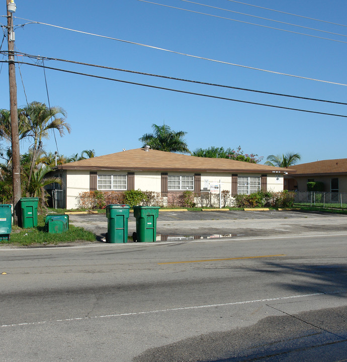 1767 NW 55th Ave in Fort Lauderdale, FL - Building Photo