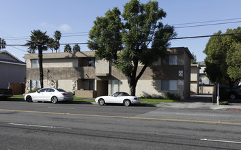 6471 Western Ave in Buena Park, CA - Building Photo - Building Photo