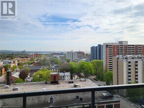 212 King William St in Hamilton, ON - Building Photo - Building Photo