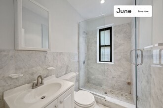 23 E 109th St in New York, NY - Building Photo - Building Photo
