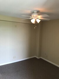 3838 Rainbow Blvd photo'