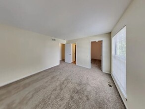 852 Carnoustie Ct in Elgin, IL - Building Photo - Building Photo